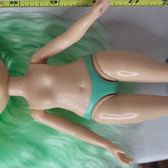 Rainbow High Daphne Minton Doll Adult Owned Great Condition 11" - Picture 12 of 14